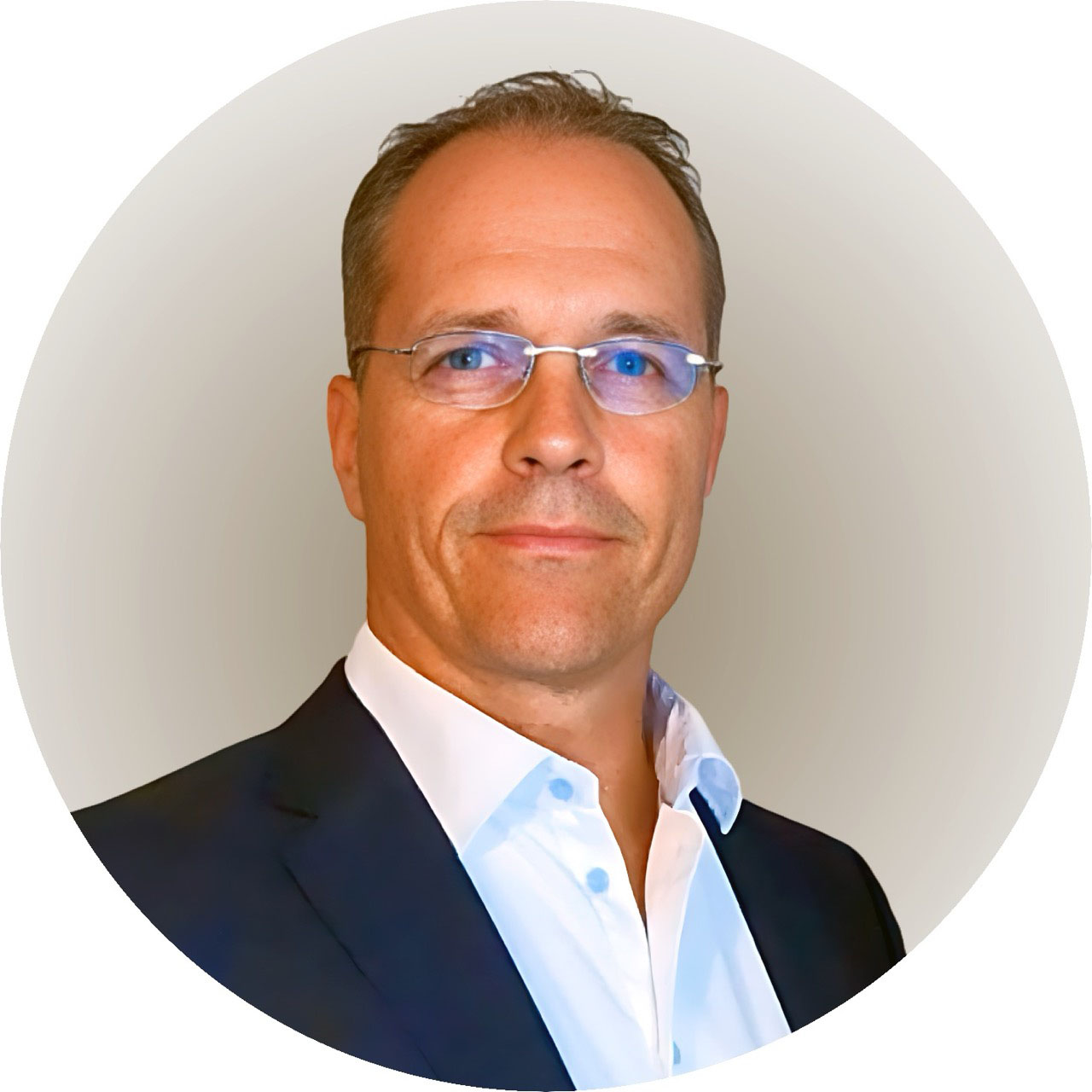 Portrait1280x1280_Markus_Luettin_2025